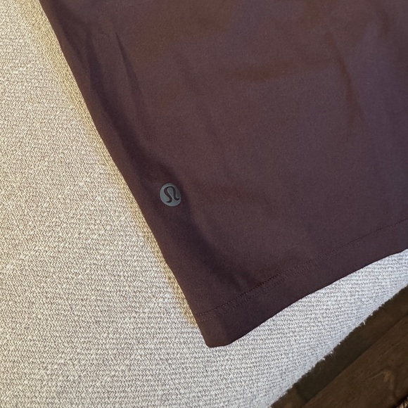 Lululemon T.H.E. Short 7" *Linerless | Small | Espresso - Picture 3 of 3